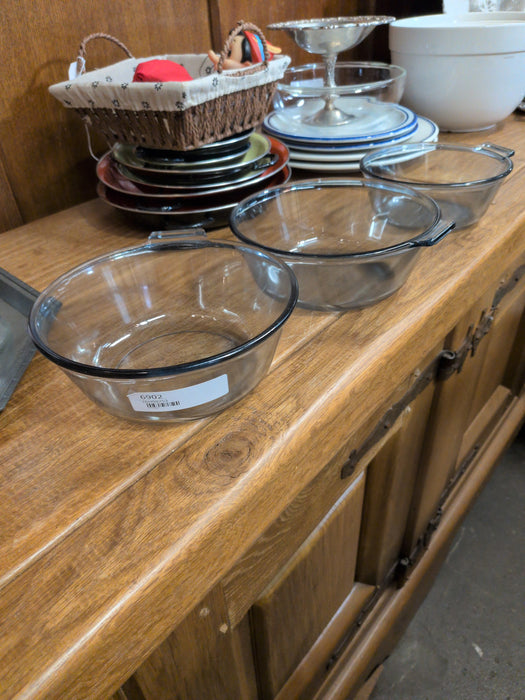 SET OF 3 PYREX BOWLS