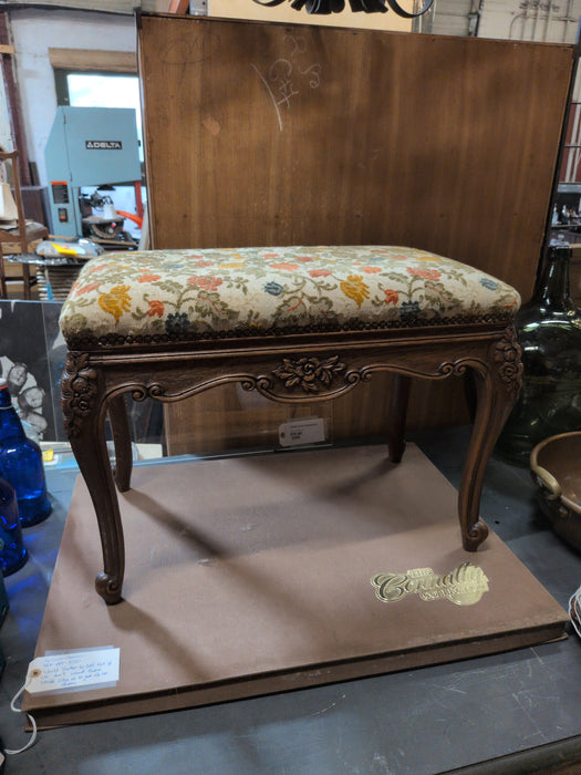 LOUIS XV OAK UPHOLDSTERED VANITY BENCH