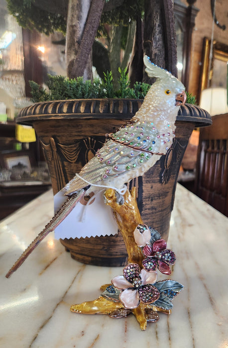 JEWELED COCKATOO