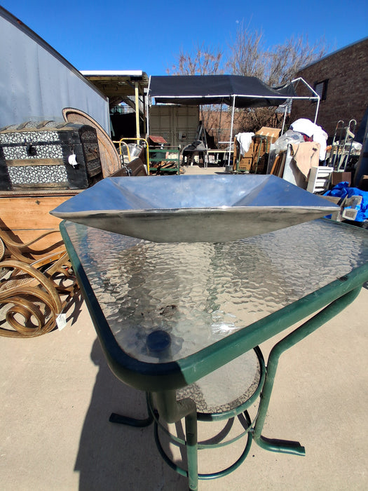 CAST ALUMINUM  VESSEL BAR SINK