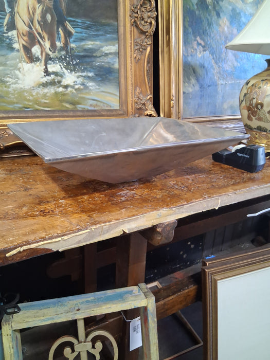 CAST ALUMINUM  VESSEL BAR SINK