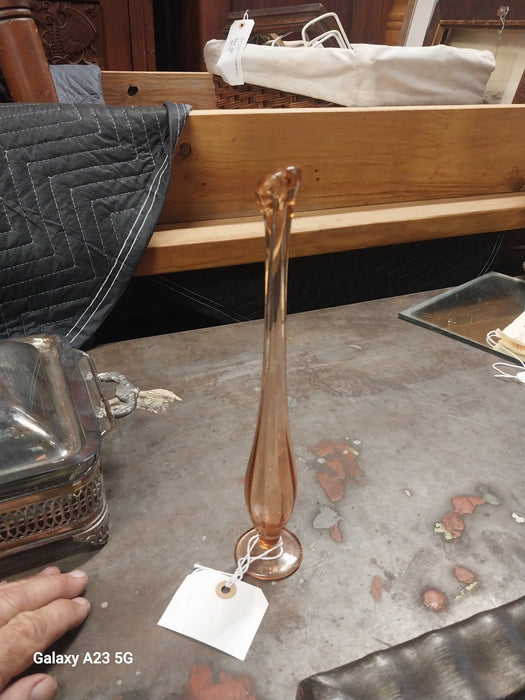 PINK GLASS BUD VASE