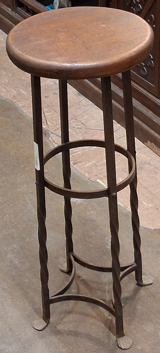 IRON AND OAK PLANT STAND