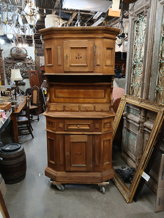 TALL AND NARROW OAK STORAGE CABINET WITH DRAWERS