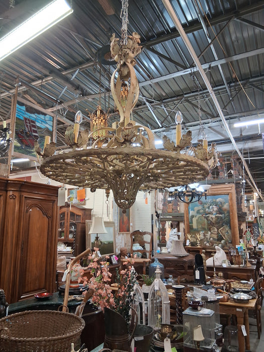 ROUND PAINTED IRON CHANDELIER