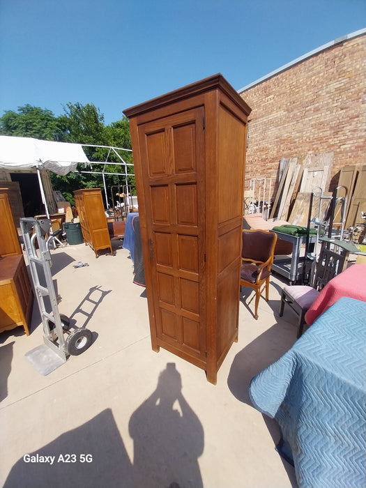 OAK ONE DOOR HALL ROBE