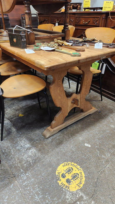SMALL LIGHT OAK TRESTLE TABLE