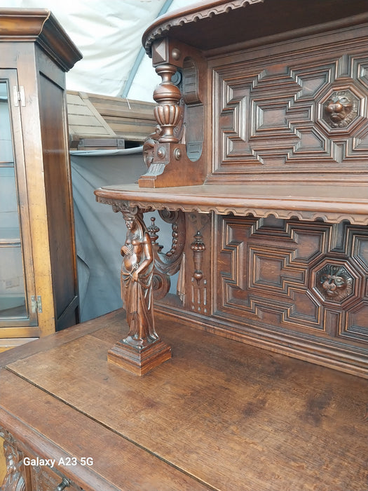 MECHILLIN SERVER WITH HIGH BACK BROKEN ARCH PEDIMENT WITH LADIES