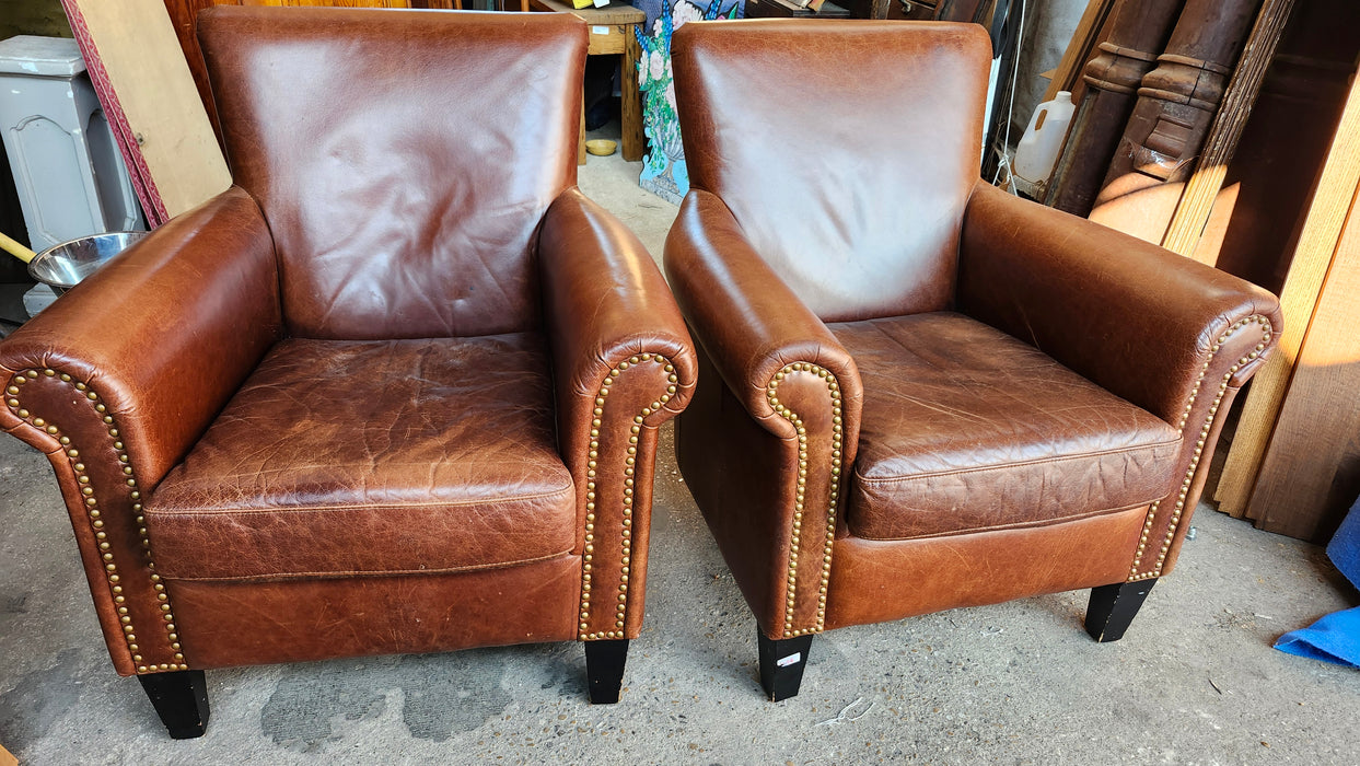 PAIR OF LEATHER CLUB CHAIRS
