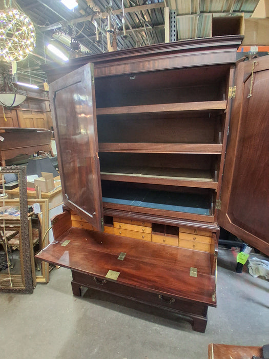 LARGE ENGLISH MAHOGANY LINEN PRESS ON CHEST WITH PULL OUT DESK