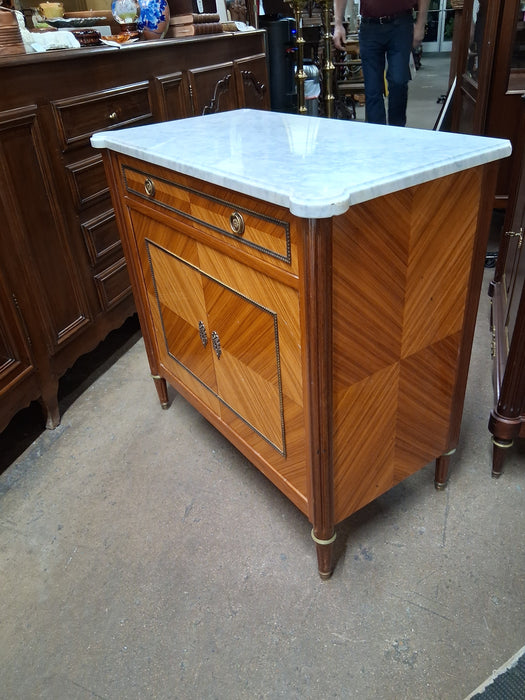 SMALL LOUIS XVI WHITE MARBLE TOP