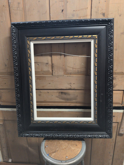 BLACK AND GOLD MOLDED FRAME WITH LINEN FILET