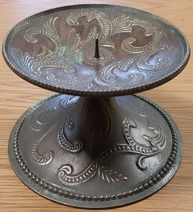 SMALL EMBOSSED METAL CANDLE STAND