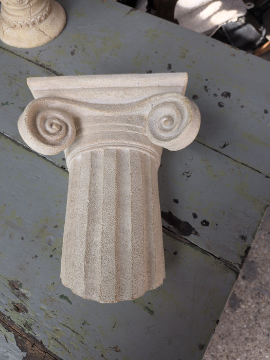 FAUX PLASTER CLASSICAL IONIC SCONCE