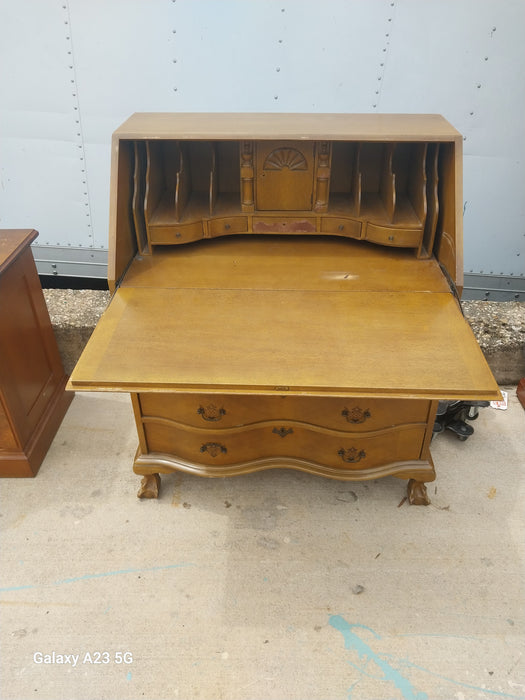 CLAWFOOT MAHOGANY DROPFRONT SECRETARY