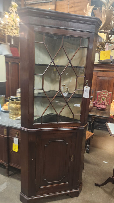MAHOGANY 2 PIECE GEORGIAN CORNER CABINET
