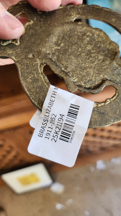 BRASS ELIZABETH MEDALLION 1911-1952