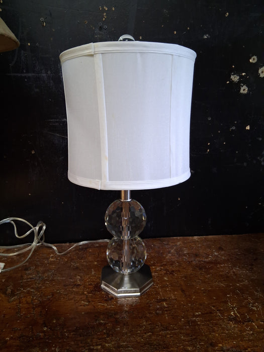HOLLYWOOD REGENCY STYLE CRYSTAL BOUDOIR LAMP