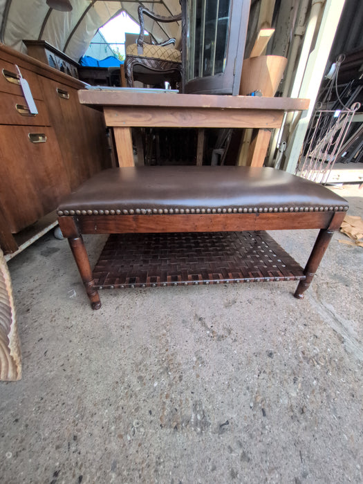 WOOD AND LEATHER BENCH WITH STRETCHER SHELF