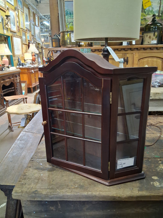 SMALL DUTCH WALL CURIO