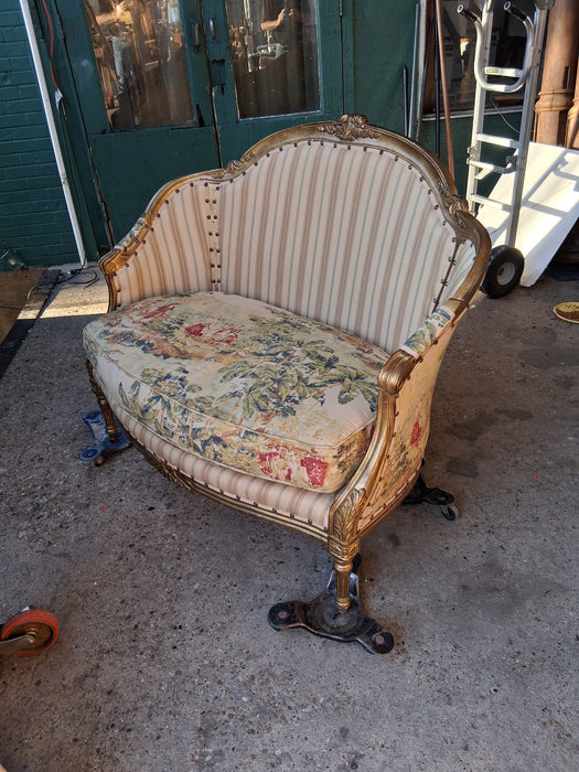 VINTAGE LOUIS XVI GOLD SEAT