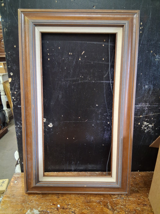 VERTICLE OAK FRAME