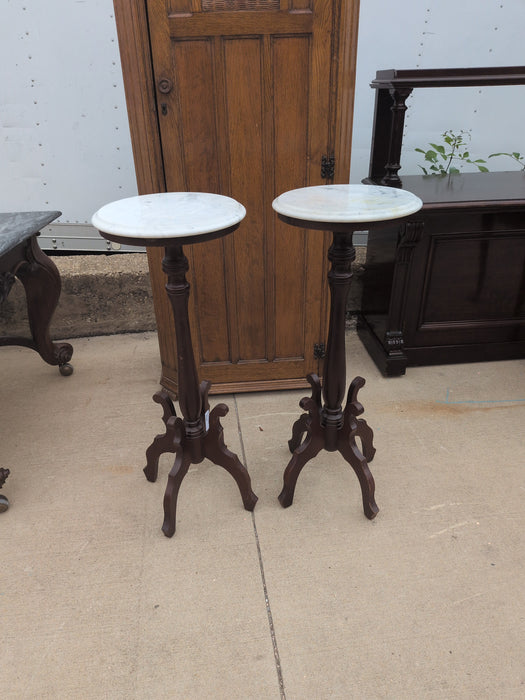 PAIR OF ROUND ITALIAN MABRLE TOP MAHOGANY STANDS