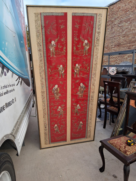 LARGE RED CHINESE SILK TEXTILE ART TAPESTRY