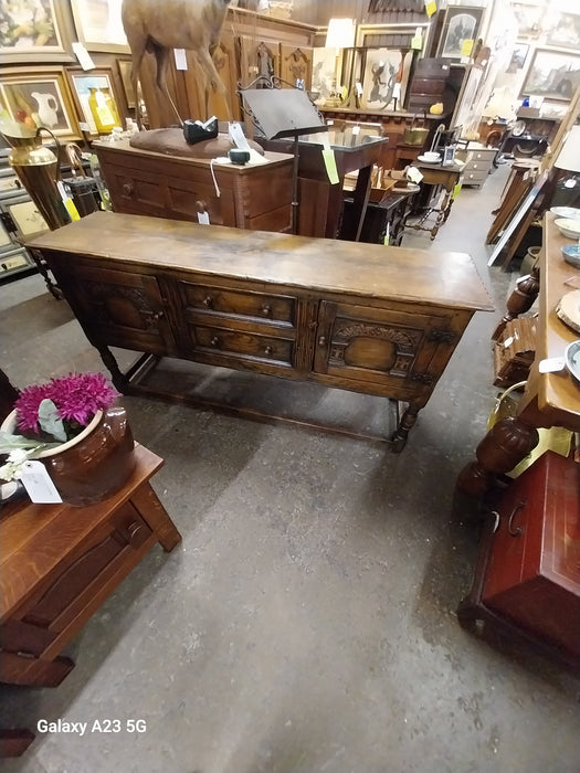 SMALL SHALLOW ENGLISH DARK OAK SERVER WITH STRETCHER