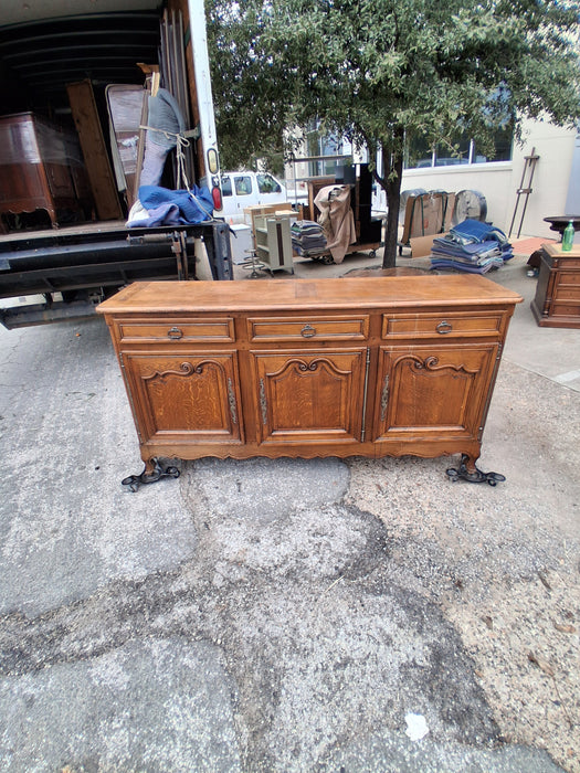 LOUIS XV SMALL OAK 3 DOOR SIDEBOARD