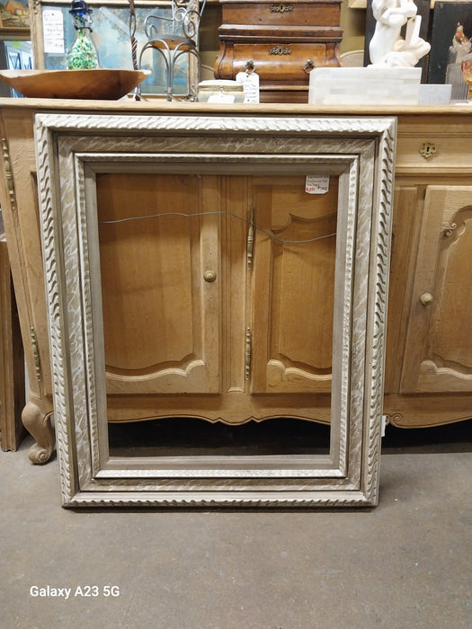 THICK SILVER WASH FRAME