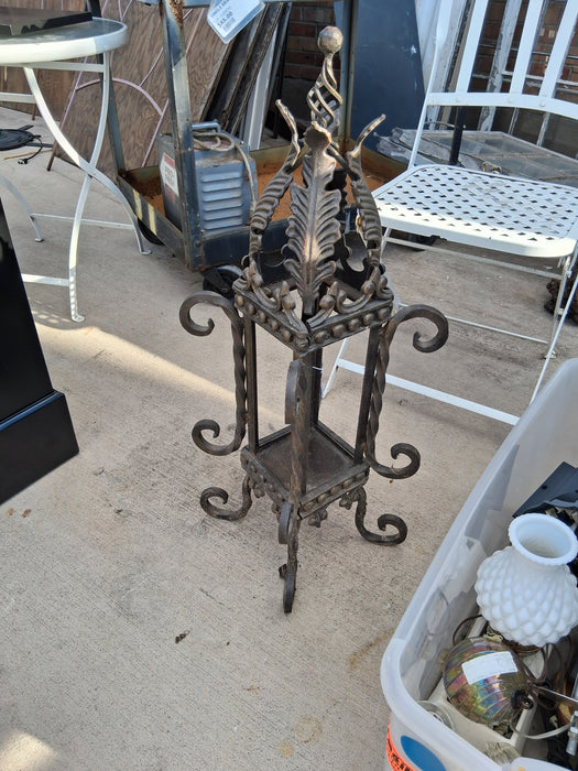 WROUGHT IRON CANDLE HOLDER MISSING GLASS