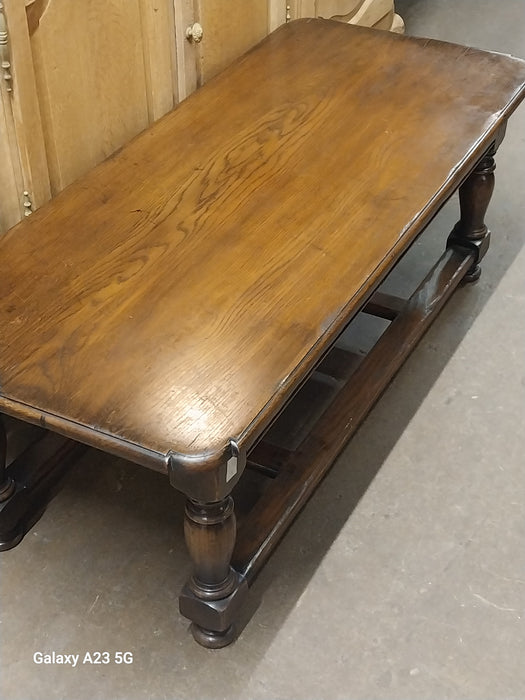 RUSTIC PEGGED OAK COFFEE TABLE