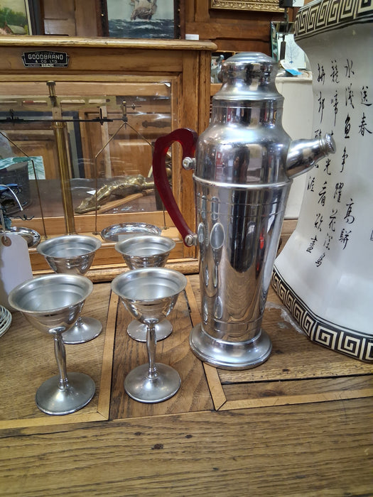 CHROME AND BAKELITE COCKTAIL SET