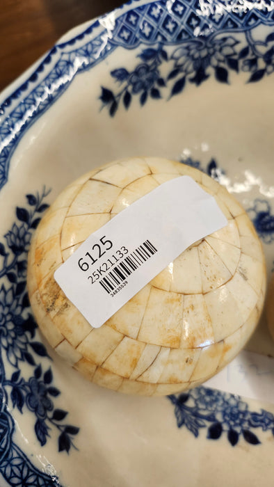 RESIN ROUND BALL