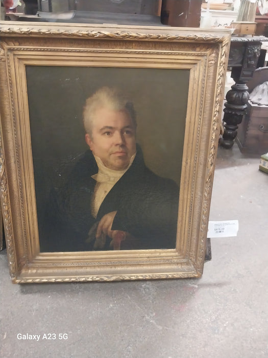 ORNATE GILT FRAMED OIL PORTRAIT PAINTING OF AN AVUNCULAR MAN