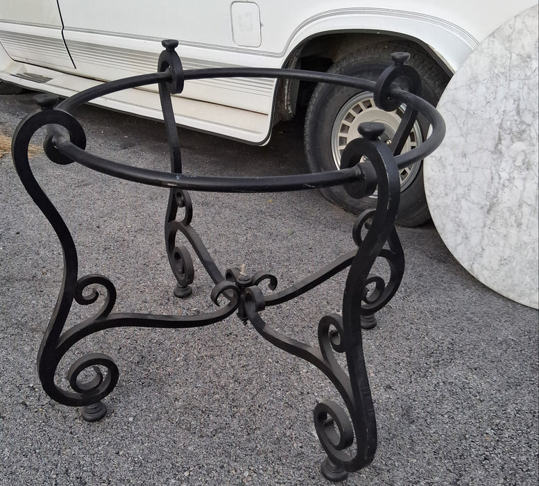 QUALITY WROUGHT IRON BASE WITHOUT TOP