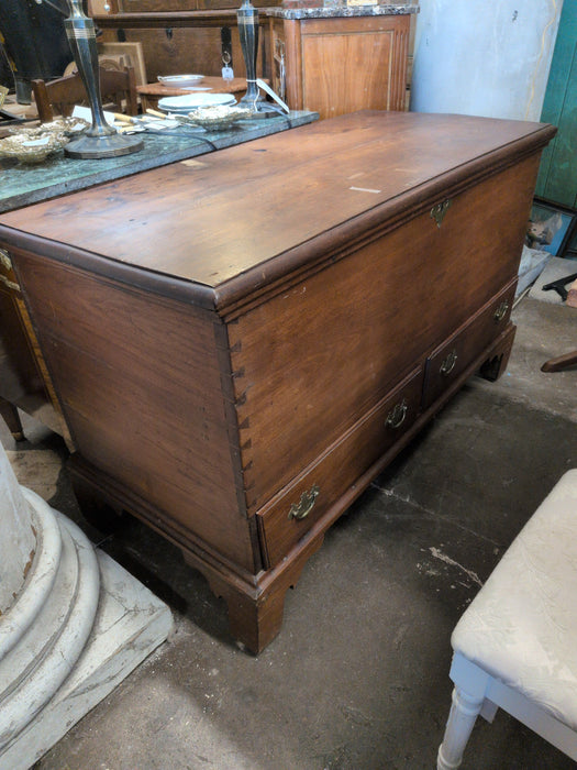 WALNUT EASTERN PENNSYLVANIA CHIPPEN DALE BLANKET CHEST CIRCA 1770'S