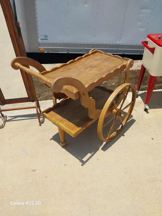 BEVERAGE CART WITH LARGE WHEELS