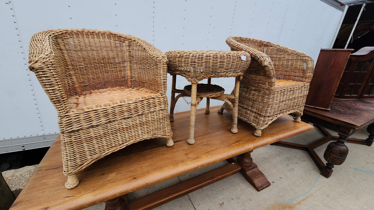 SET OF 4 RATTAN GARDEN CHAIRS AND TABLE