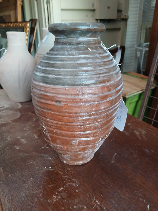 RIBBED TERRA COTTA VASE