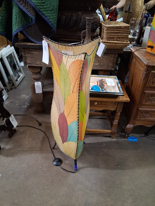 TROPICAL LEAF FLOOR LAMP