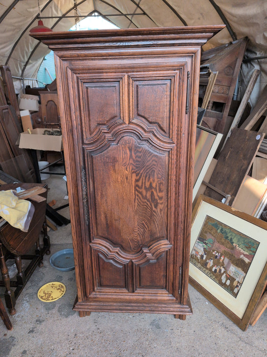 NORMANDY OAK PANELED  BONITIERE