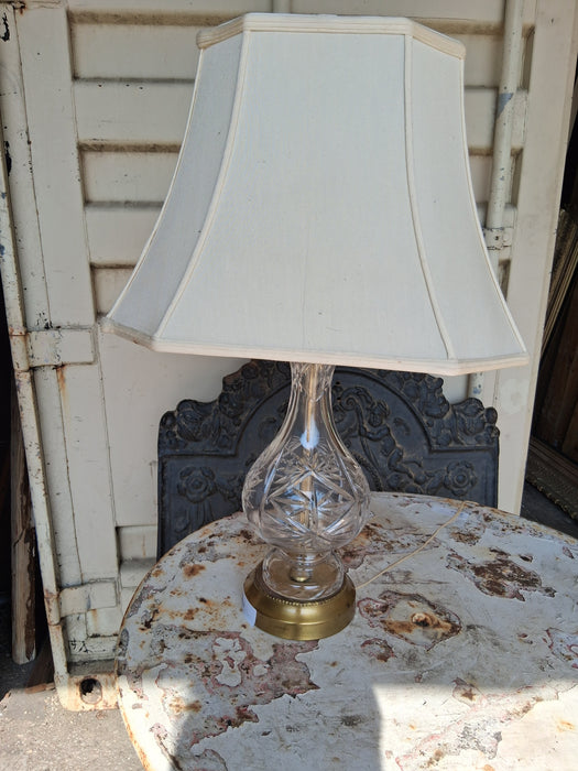 CRYSTAL LAMP WITH SHADE