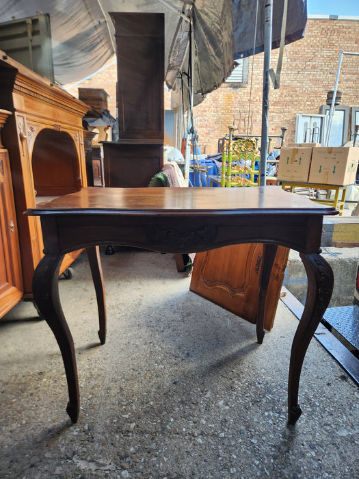 LOUIS XV OAK CENTER TABLE