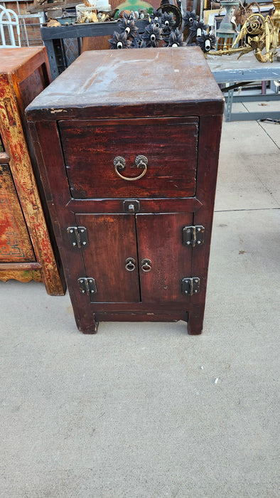NARROW DEEP CHINESE LOW CABINET WITH 1 DRAWER