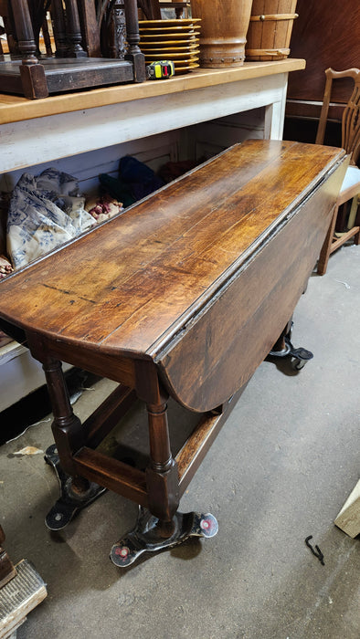 SHALLOW DROP LEAF OAK WAKE TABLE
