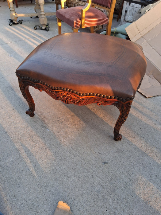 THEODORE ALEXANDER CARVED FRENCH STYLE OTTOMAN WITH LEATHER