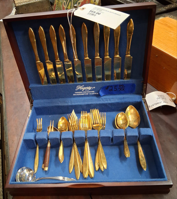 CUTLERY BOX WITH BRASS FLATWARE