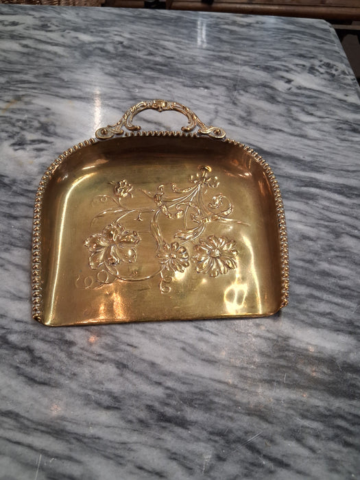 ENGLISH BRASS CRUMB CATCHER